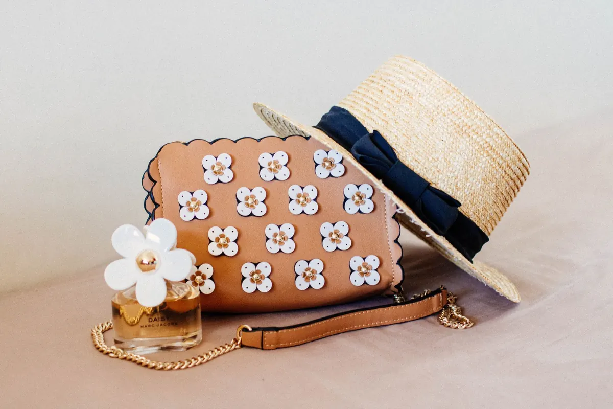 Common Mistakes: Why Your Outfits Feel Boring and How to Fix Them